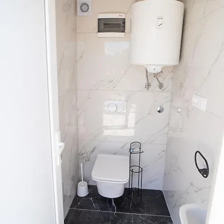 Karlo-arianna Apartment Podgradina (Slivno)